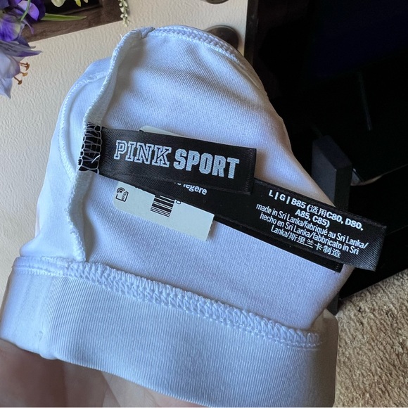 NWT Victoria Secret Pink Sport ultimate lightly lined one shoulder white bra. - Picture 9 of 15